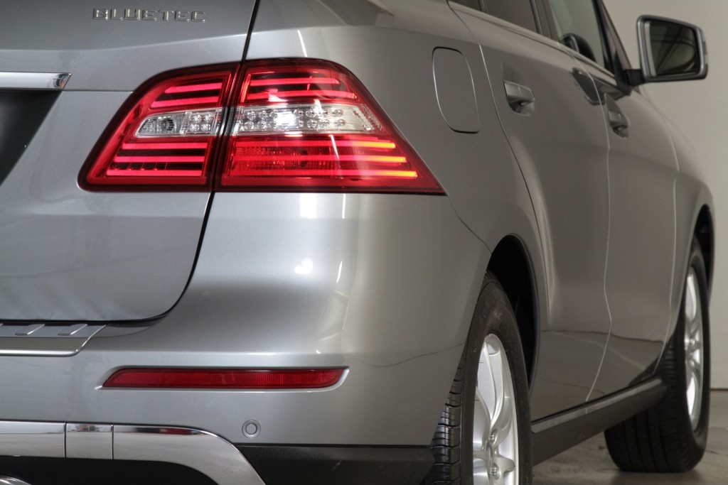 Mercedes-Benz M-Klasse 350 Bluetec 4-M Luchtvering/Dak/Com/Wegkl-trekhaak Aut7 Foto 17