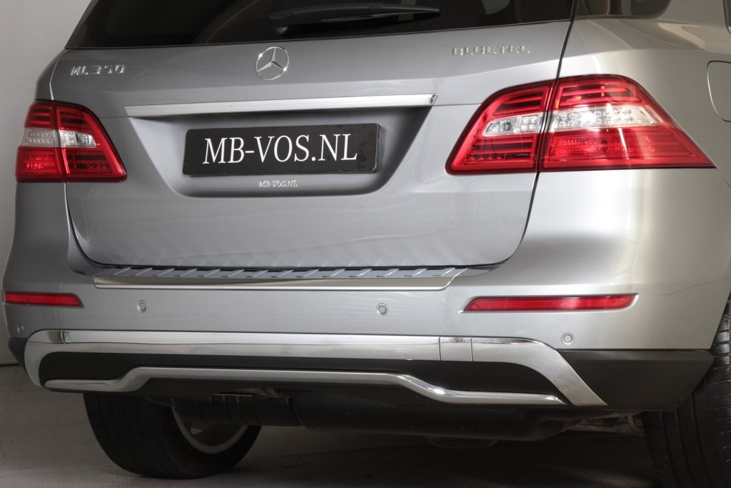 Mercedes-Benz M-Klasse 350 Bluetec 4-M Luchtvering/Dak/Com/Wegkl-trekhaak Aut7 Foto 18