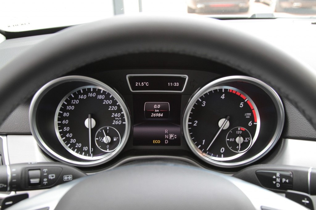 Mercedes-Benz M-Klasse 350 Bluetec 4-M Luchtvering/Dak/Com/Wegkl-trekhaak Aut7 Foto 6