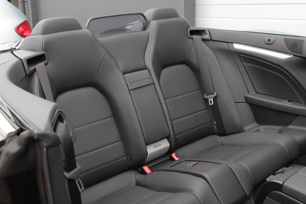 Mercedes-Benz E-Klasse 200 Cabriolet AMG Comand/360-camera/Harman-Kardon/Blindspot Aut7 Foto 6