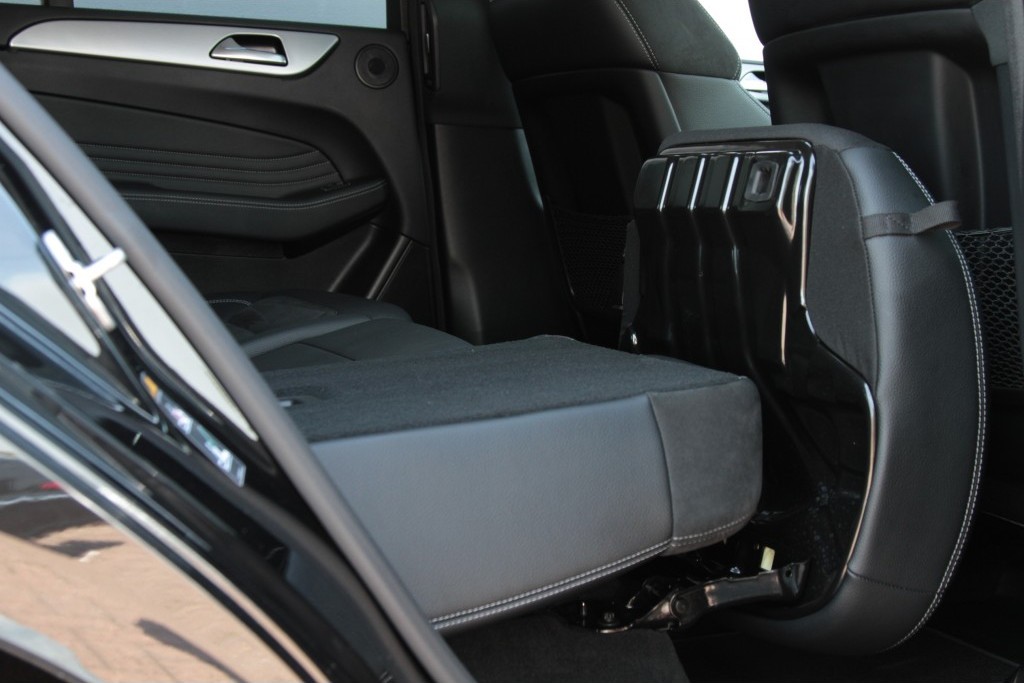 Mercedes-Benz M-Klasse 350 4-M Bluetec Luchtvering/Keyless/Distronic/360/Dak/AMG Aut7 Foto 11