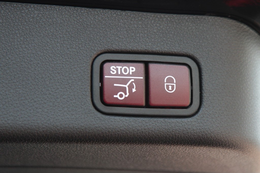 Mercedes-Benz M-Klasse 350 4-M Bluetec Luchtvering/Keyless/Distronic/360/Dak/AMG Aut7 Foto 14