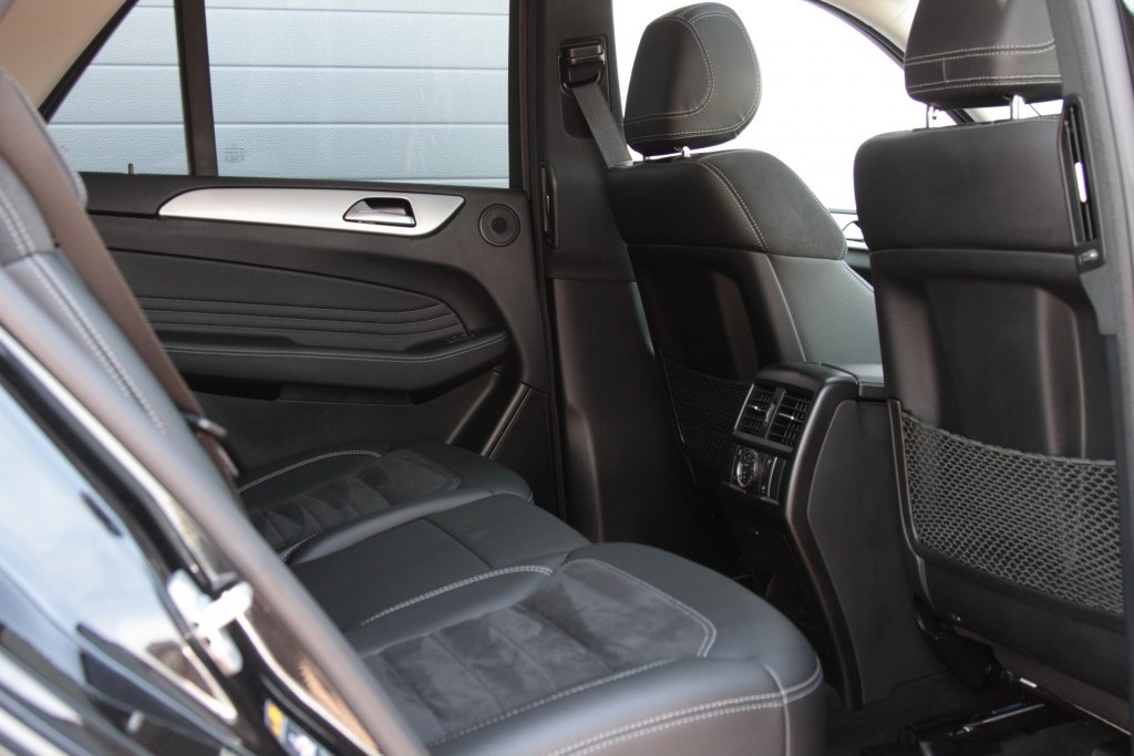 Mercedes-Benz M-Klasse 350 4-M Bluetec Luchtvering/Keyless/Distronic/360/Dak/AMG Aut7 Foto 4