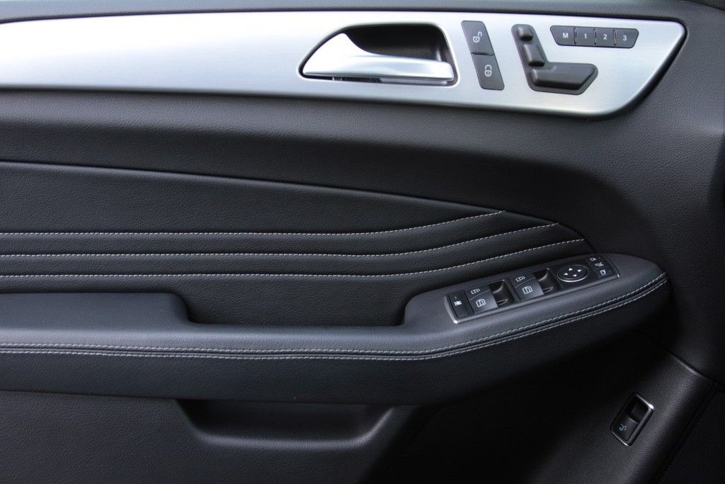 Mercedes-Benz M-Klasse 350 4-M Bluetec Luchtvering/Keyless/Distronic/360/Dak/AMG Aut7 Foto 9