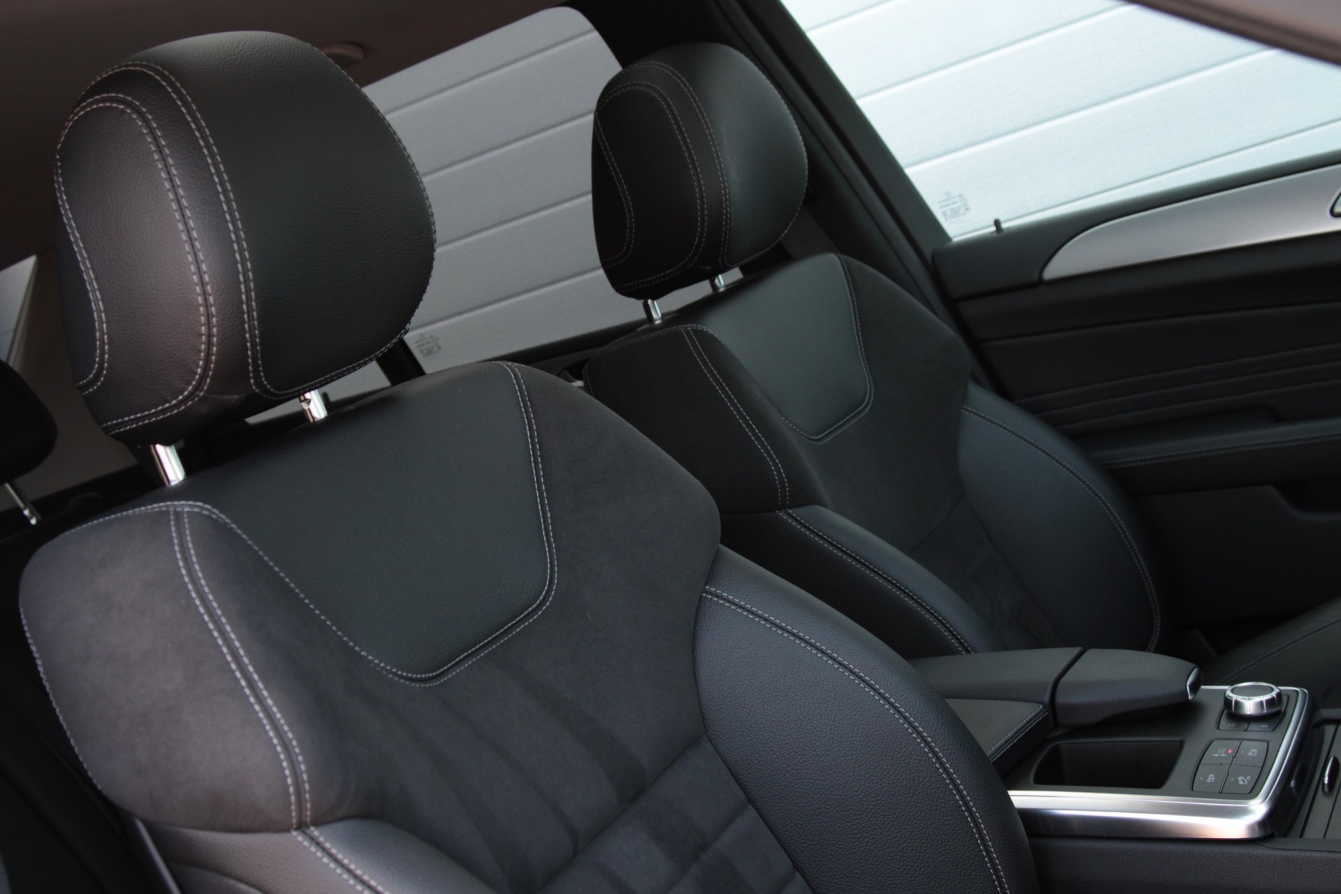 Mercedes-Benz M-Klasse 350 Bluetec AMG/Luchtvering/Dak/Wegkl-Trhk Aut7 Foto 10