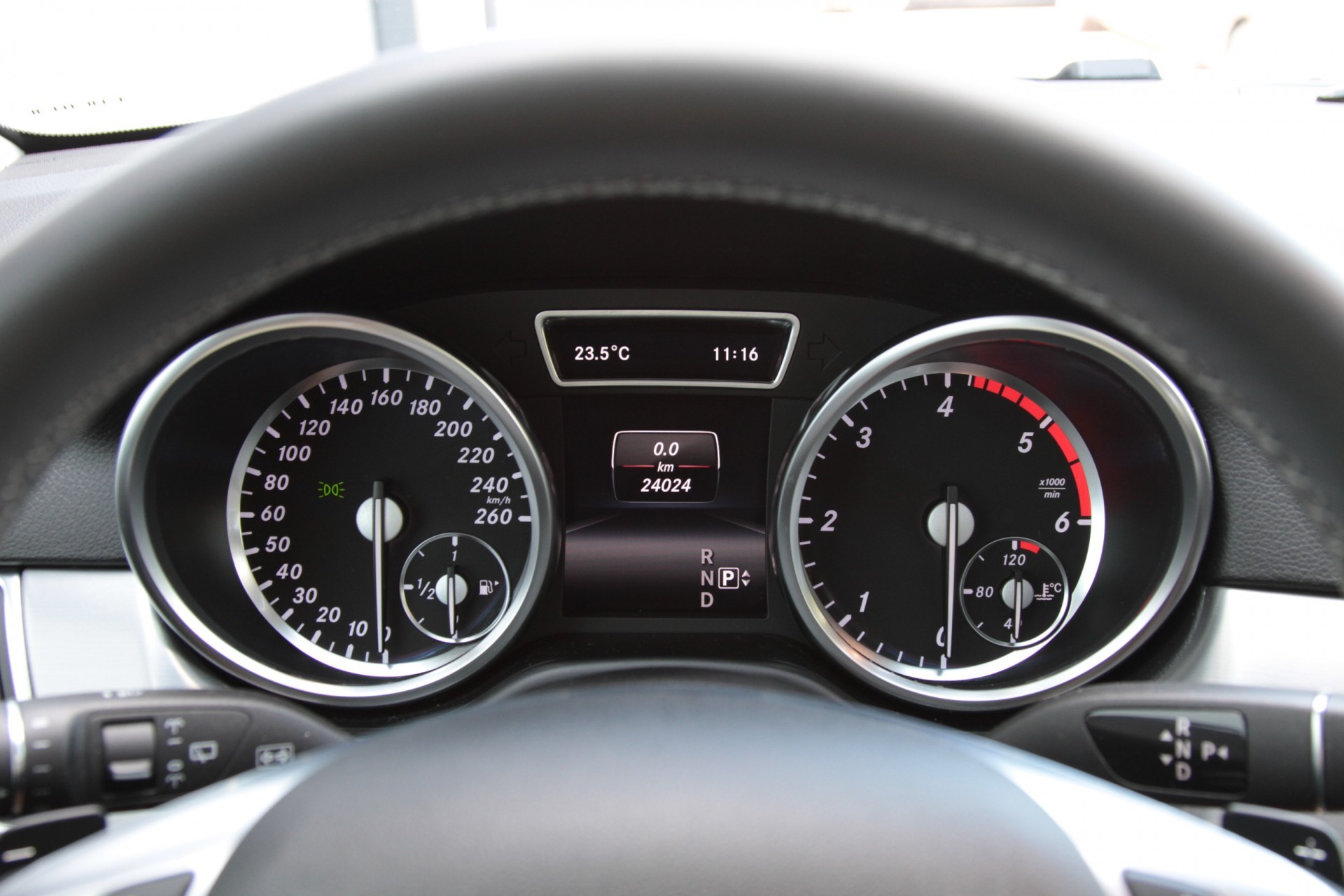 Mercedes-Benz M-Klasse 350 Bluetec AMG/Luchtvering/Dak/Wegkl-Trhk Aut7 Foto 7