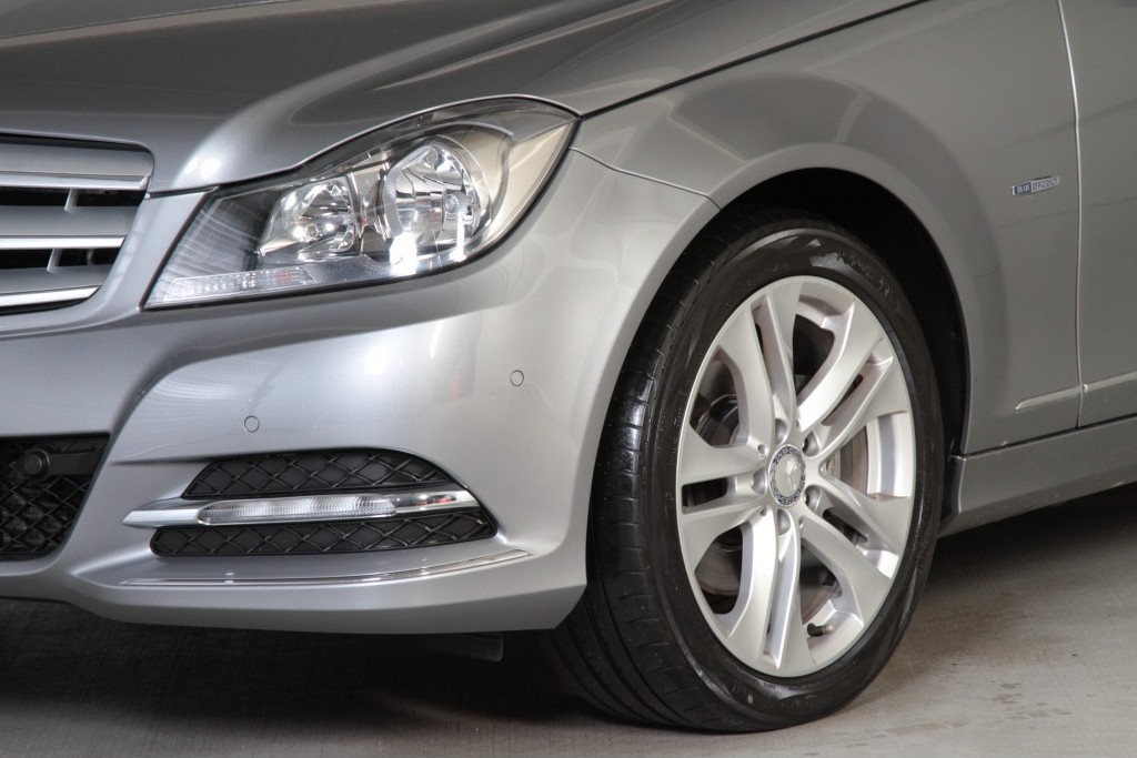 Mercedes-Benz C-Klasse 220 Cdi Avantgarde Business Class Navi/Pts Aut7 Foto 11