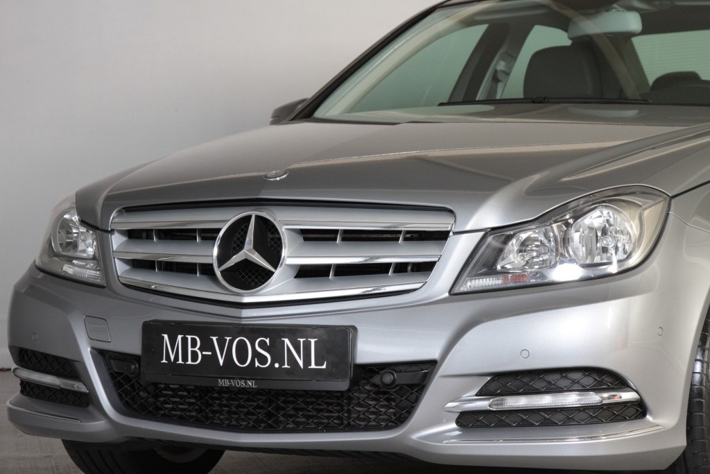 Mercedes-Benz C-Klasse 220 Cdi Avantgarde Business Class Navi/Pts Aut7 Foto 12