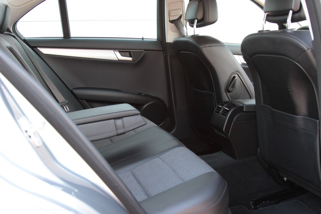 Mercedes-Benz C-Klasse 220 Cdi Avantgarde Business Class Navi/Pts Aut7 Foto 4