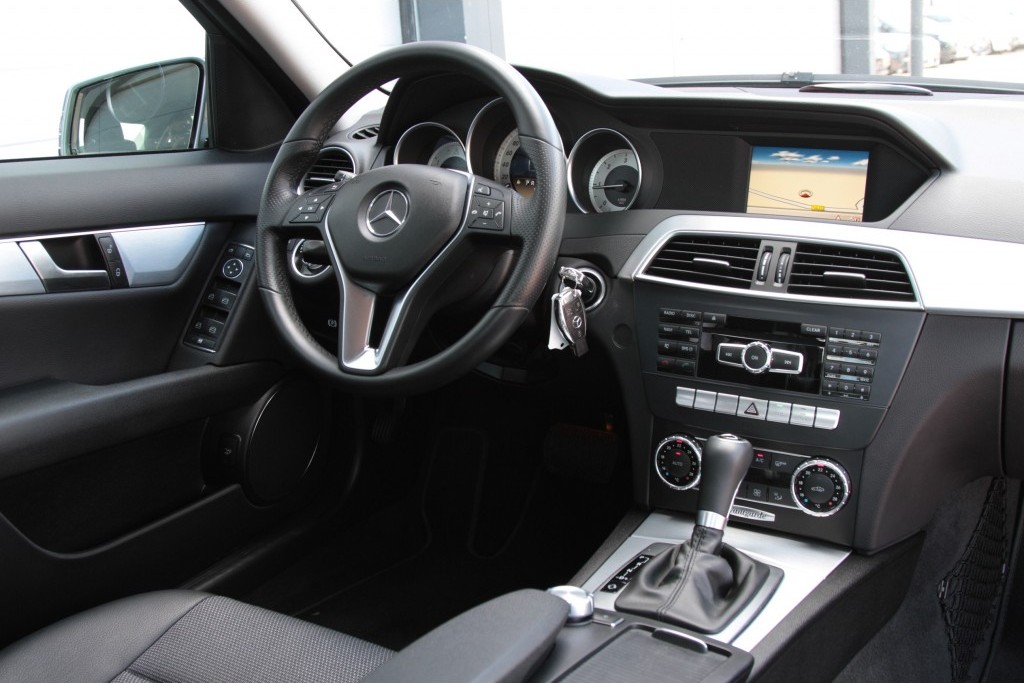 Mercedes-Benz C-Klasse 220 Cdi Avantgarde Business Class Navi/Pts Aut7 Foto 5