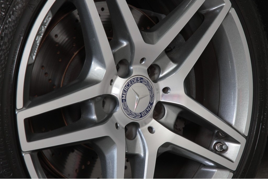 Mercedes-Benz E-Klasse 250 Cabriolet AMG Navi/Keyless-Go/ILS Aut7 Foto 23