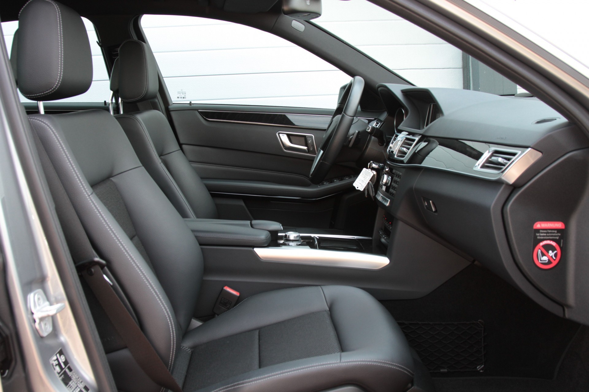 Mercedes-Benz E-Klasse 220 Cdi Avantgarde Spoorpakket/ILS/18" Aut7 Foto 3