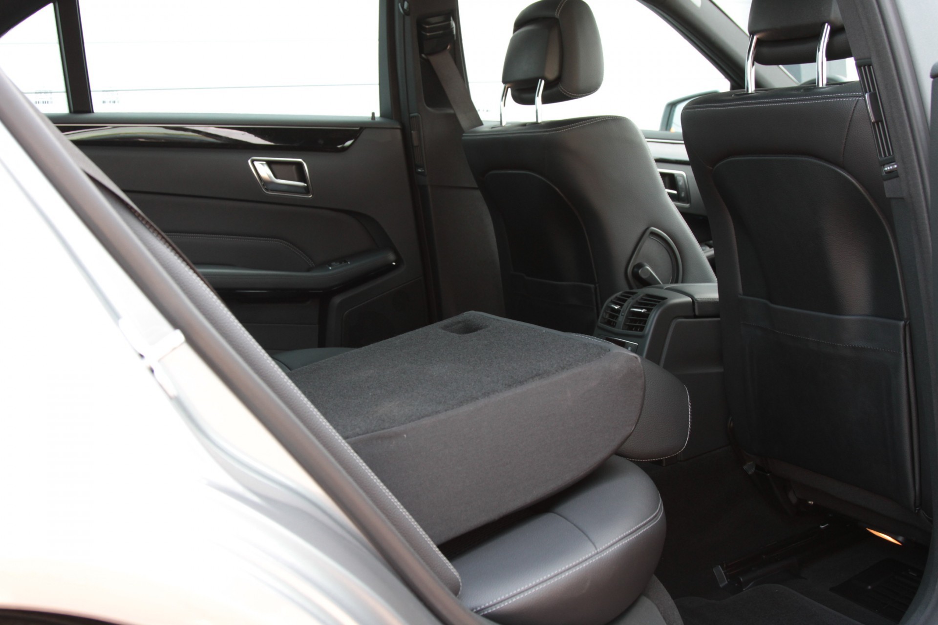 Mercedes-Benz E-Klasse 220 Cdi Avantgarde Spoorpakket/ILS/18" Aut7 Foto 5