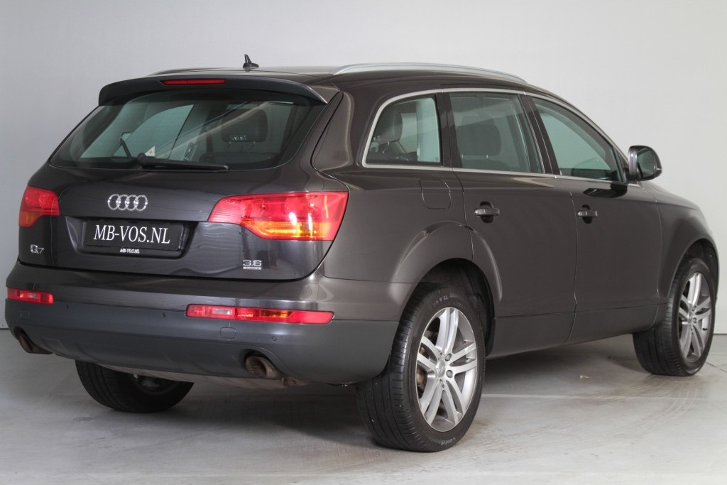 Audi Q7 3.6 FSI quattro Pro Line+ 5+2 Foto 2