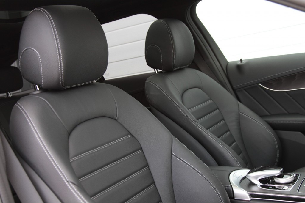 Mercedes-Benz C-Klasse 250 Estate Bluetec AMG Panorama Leer/Com/Mem Aut7 Foto 17