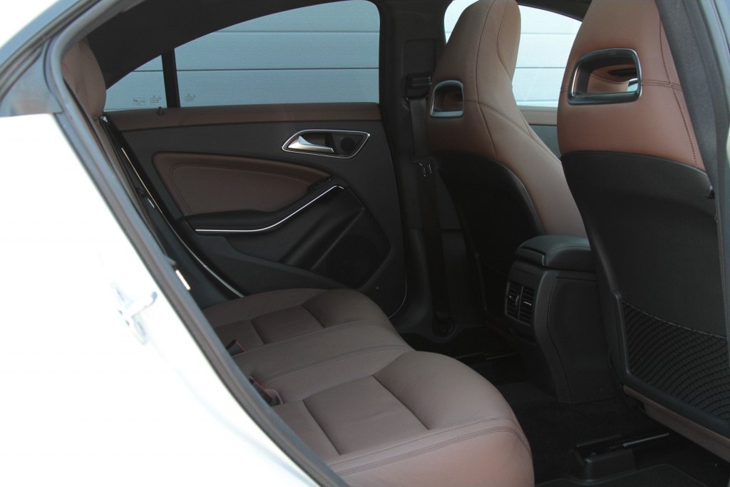 Mercedes-Benz CLA-Klasse 45 AMG 4-Matic Exclusive Alle Opties Aut7 400 PK Foto 4