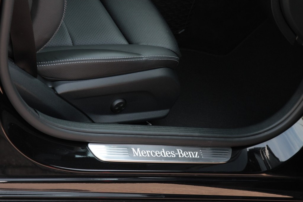 Mercedes-Benz C-Klasse 250 AMG Panorama/Burmeister/HUD/Distronic/Mem/19" Aut7 Foto 12