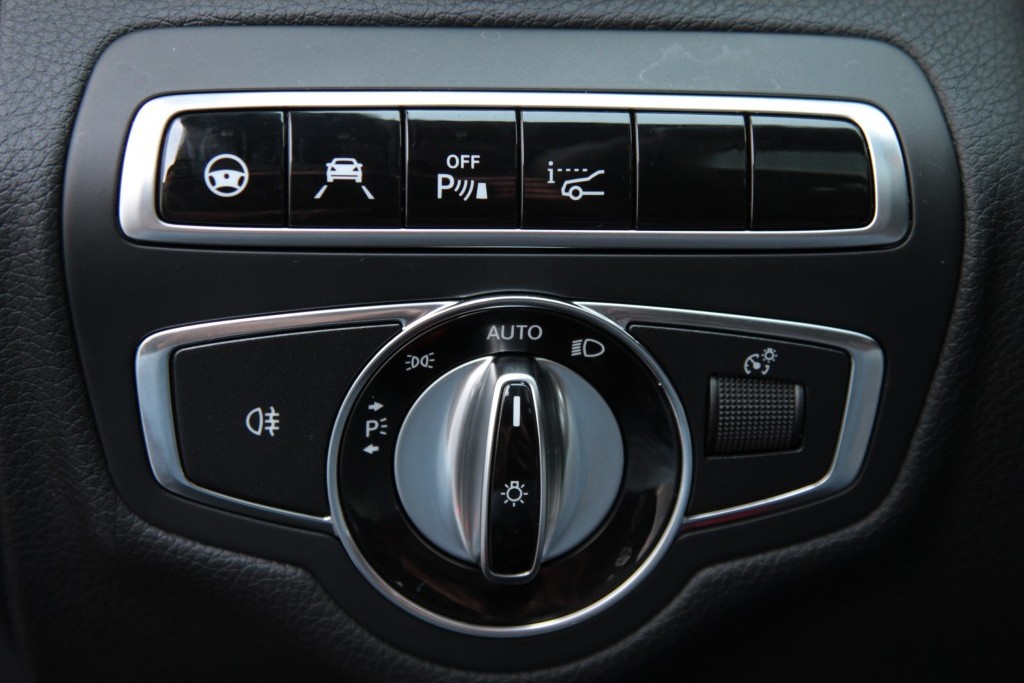 Mercedes-Benz C-Klasse 250 AMG Panorama/Burmeister/HUD/Distronic/Mem/19" Aut7 Foto 14