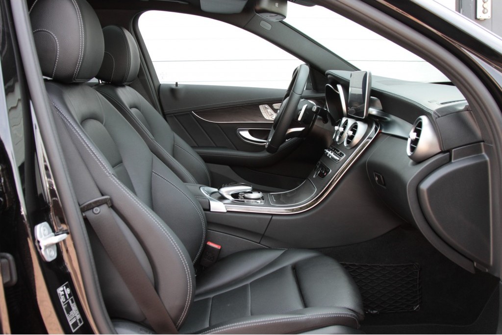 Mercedes-Benz C-Klasse 250 AMG Panorama/Burmeister/HUD/Distronic/Mem/19" Aut7 Foto 3