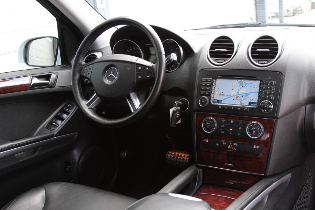 Mercedes-Benz M-Klasse 320 Cdi 4-M Sport Dak/Aut-koffer/Trekhaak/Com/Wiss Aut7 Foto 6